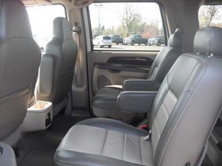 Ford Excursion 2003 photo 1