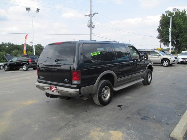 Ford Excursion 2004 photo 3