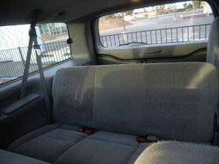 Ford Excursion 2004 photo 2