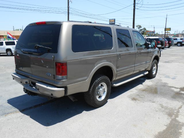 Ford Excursion 2004 photo 3