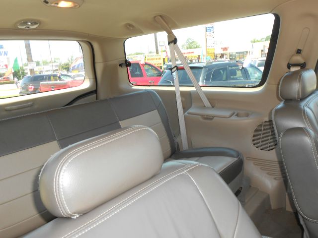 Ford Excursion 2004 photo 6