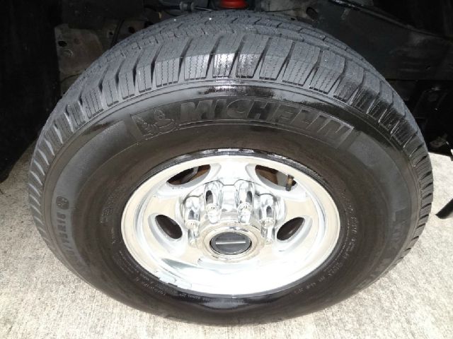 Ford Excursion 2004 photo 38