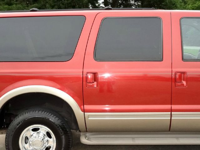 Ford Excursion 2004 photo 4