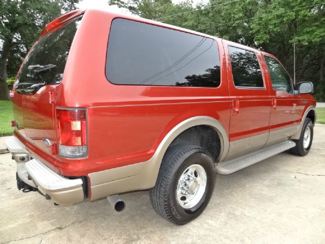 Ford Excursion 2004 photo 49