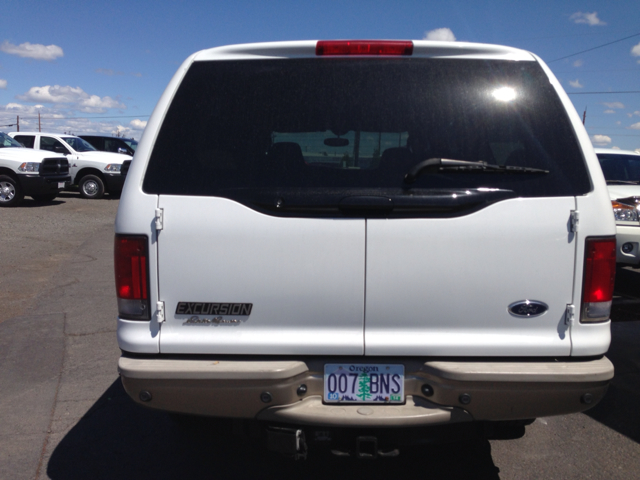 Ford Excursion 2004 photo 5