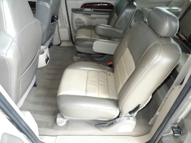 Ford Excursion 2004 photo 12