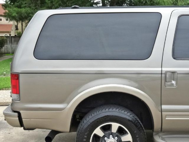 Ford Excursion 2004 photo 42