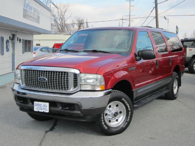 Ford Excursion 2004 photo 2