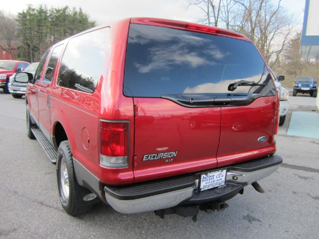 Ford Excursion 2004 photo 3