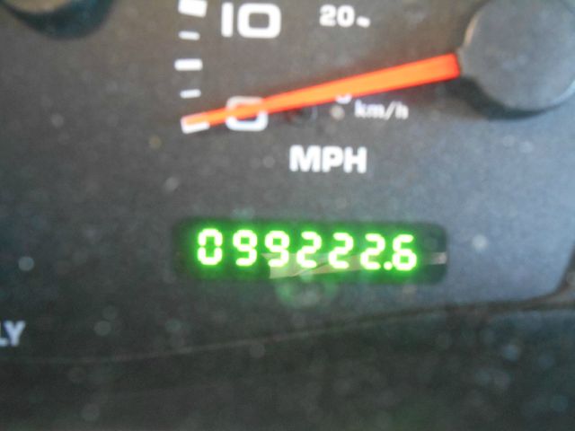 Ford Excursion 2004 photo 1