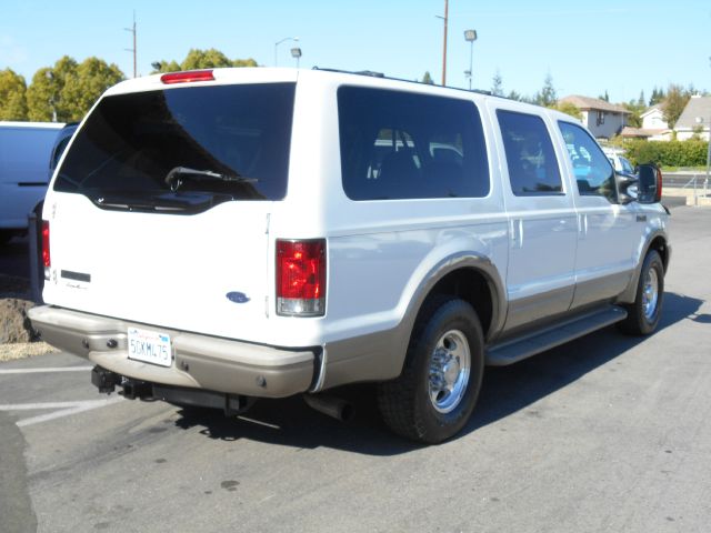 Ford Excursion 2004 photo 3