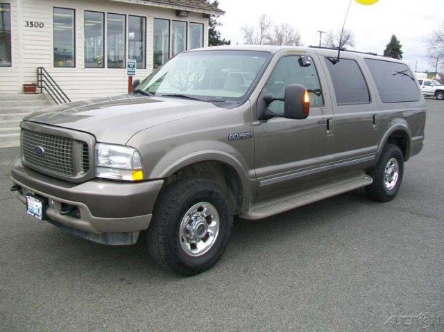 Ford Excursion 2004 photo 1