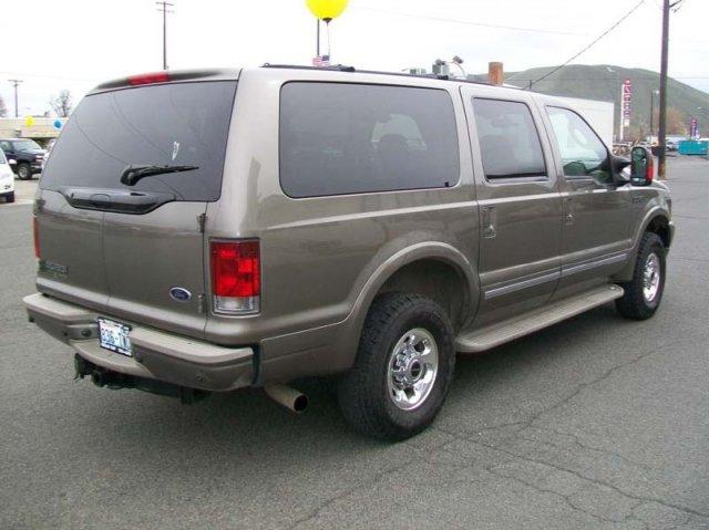 Ford Excursion 2004 photo 3