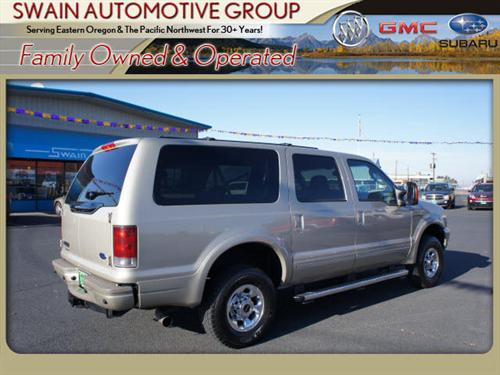 Ford Excursion 2004 photo 2
