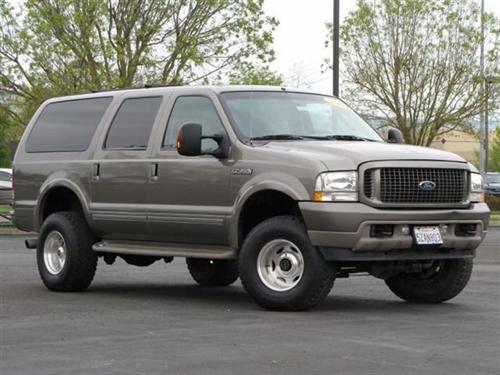 Ford Excursion 2004 photo 1