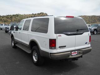 Ford Excursion 2004 photo 2