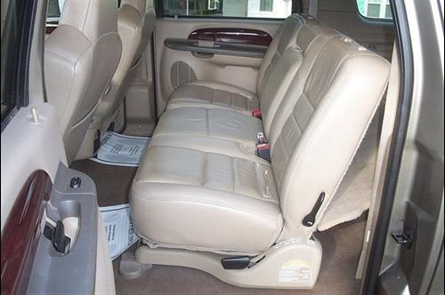 Ford Excursion 2004 photo 4