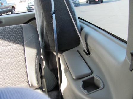 Ford Excursion 2004 photo 2
