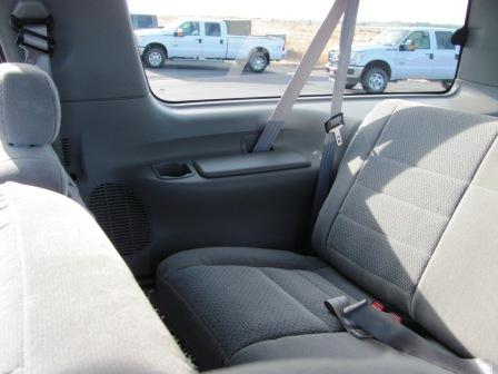 Ford Excursion 2004 photo 3