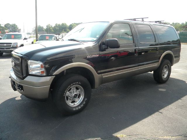 Ford Excursion 2005 photo 2