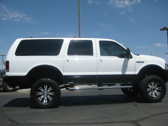 Ford Excursion 2005 photo 3