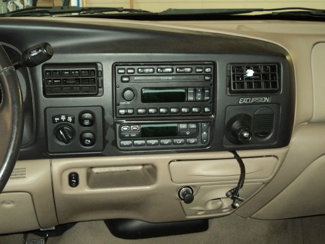 Ford Excursion 2005 photo 47