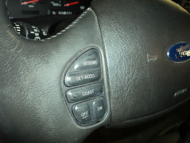 Ford Excursion 2005 photo 49