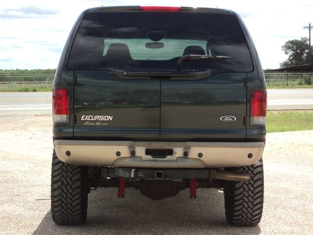 Ford Excursion 2005 photo 52