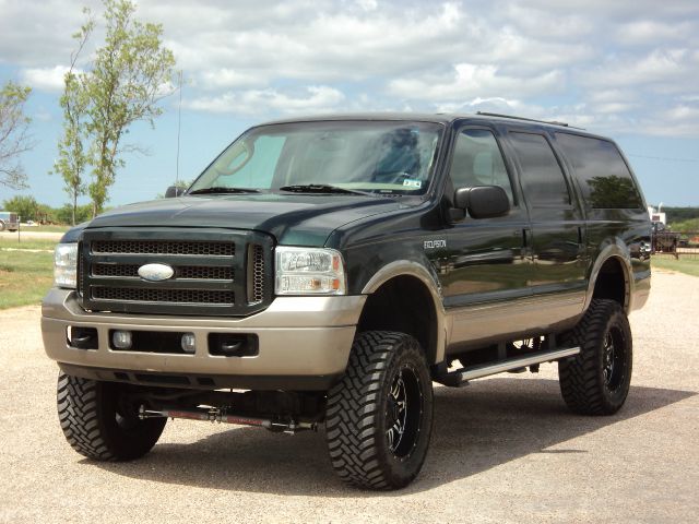 Ford Excursion 2005 photo 54
