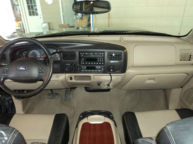Ford Excursion 2005 photo 9