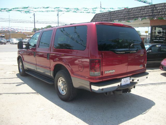 Ford Excursion 2005 photo 1