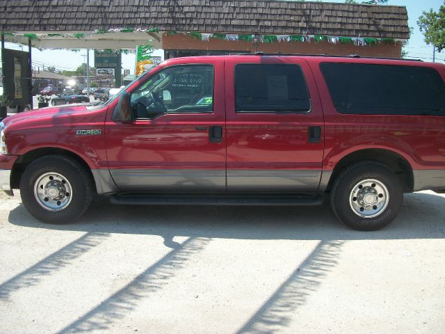 Ford Excursion 2005 photo 2