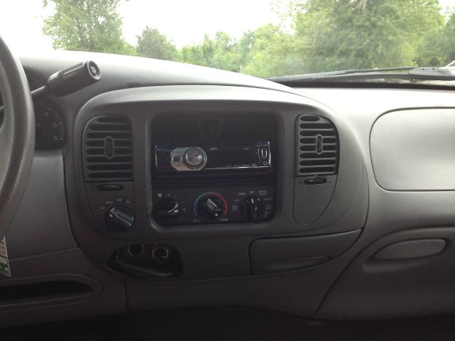 Ford Expedition 1997 photo 1