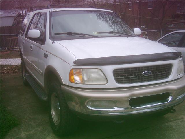 Ford Expedition 4x4 Standard SUV