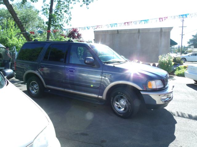Ford Expedition 1998 photo 3