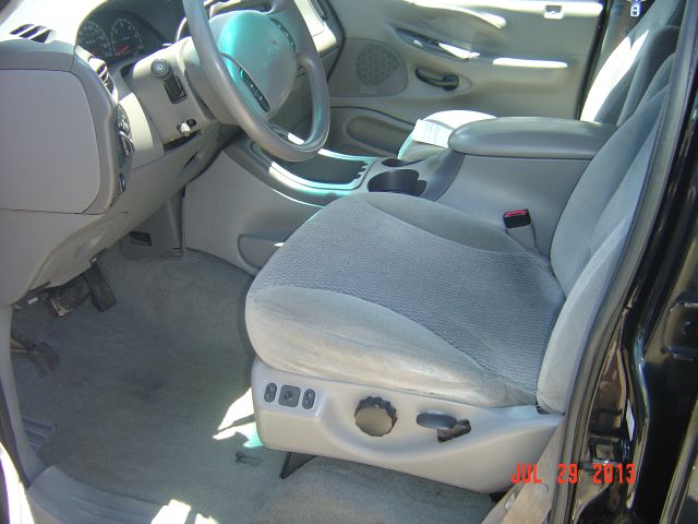 Ford Expedition 1998 photo 3