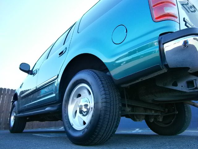 Ford Expedition 1998 photo 10