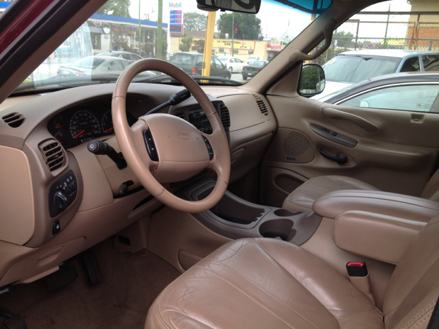 Ford Expedition 1998 photo 2