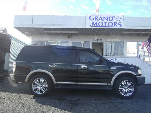 Ford Expedition 4-cyl (natl) SUV