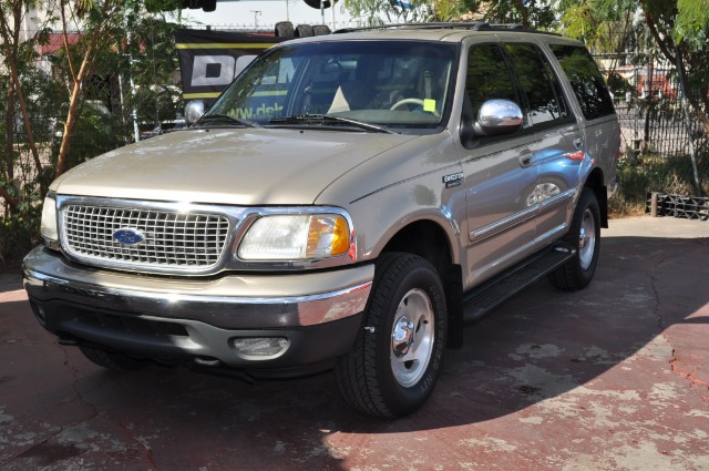 Ford Expedition 1999 photo 2