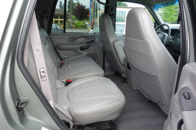 Ford Expedition 1999 photo 16