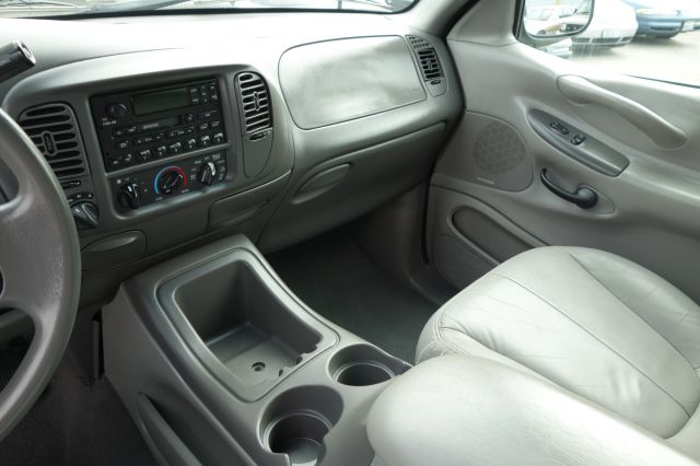 Ford Expedition 1999 photo 9