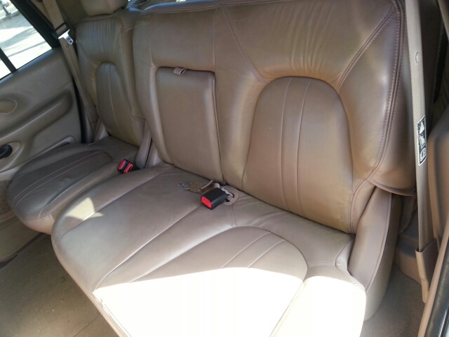 Ford Expedition E320 - Extra Sharp SUV