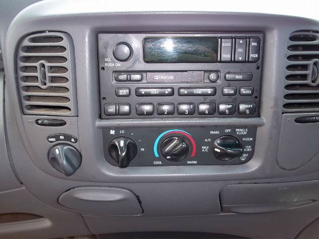 Ford Expedition 1999 photo 2