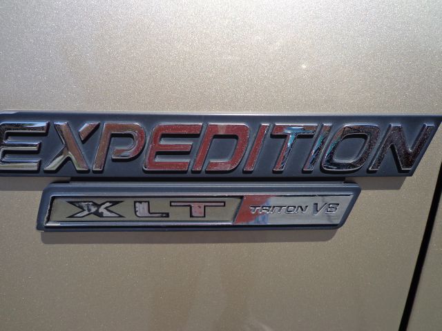 Ford Expedition SL 4x4 Regular Cab SUV