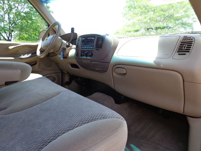 Ford Expedition 1999 photo 15