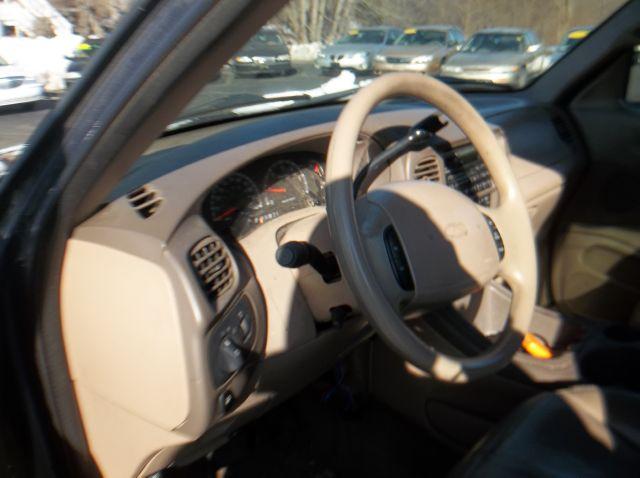 Ford Expedition 1999 photo 3