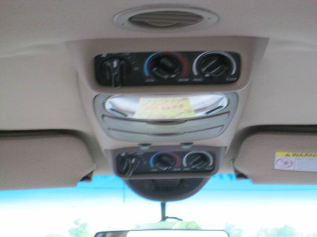 Ford Expedition 1999 photo 10