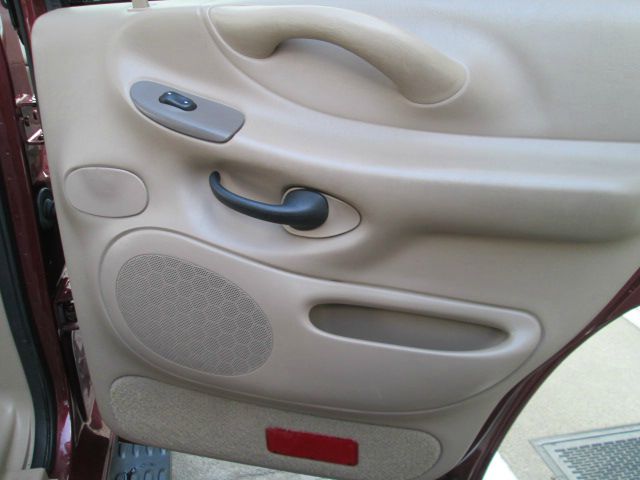 Ford Expedition 1999 photo 4