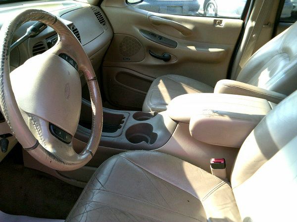 Ford Expedition 1999 photo 3